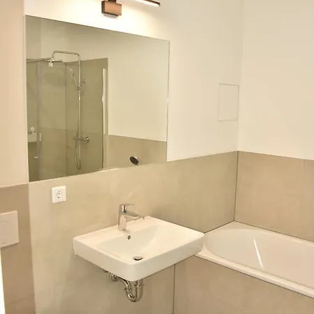 3 Apartment *